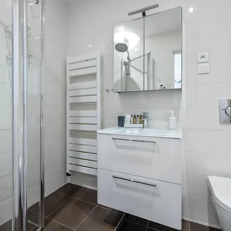 Ref 2049 - 3 Floor Sea View For Rent